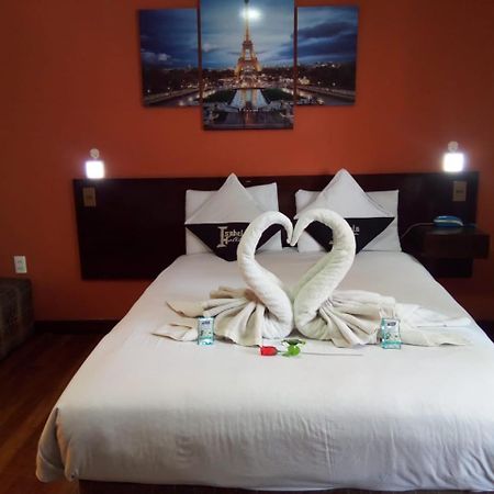 Isabela Hotel 拉巴斯 外观 照片