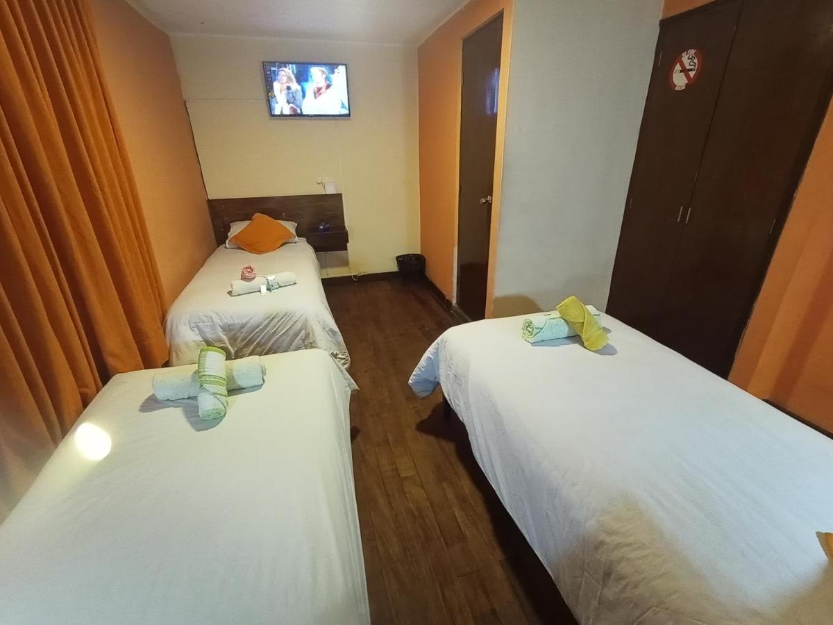 Isabela Hotel 拉巴斯 外观 照片